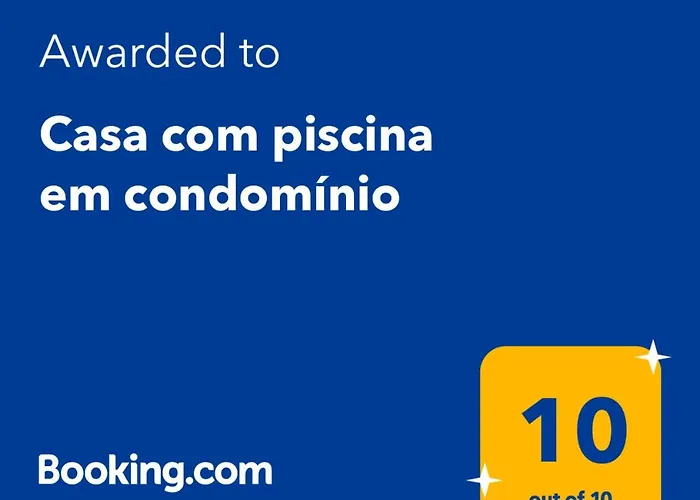 Casa Com Piscina Em Condominio